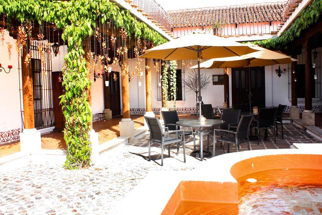 Villas De La Ermita Antigua Exterior photo